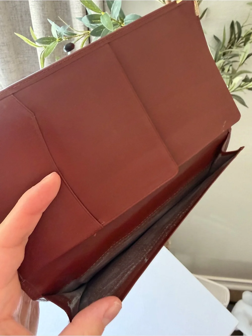 Cartier Wallet / Holds Passport : 100% authentic
